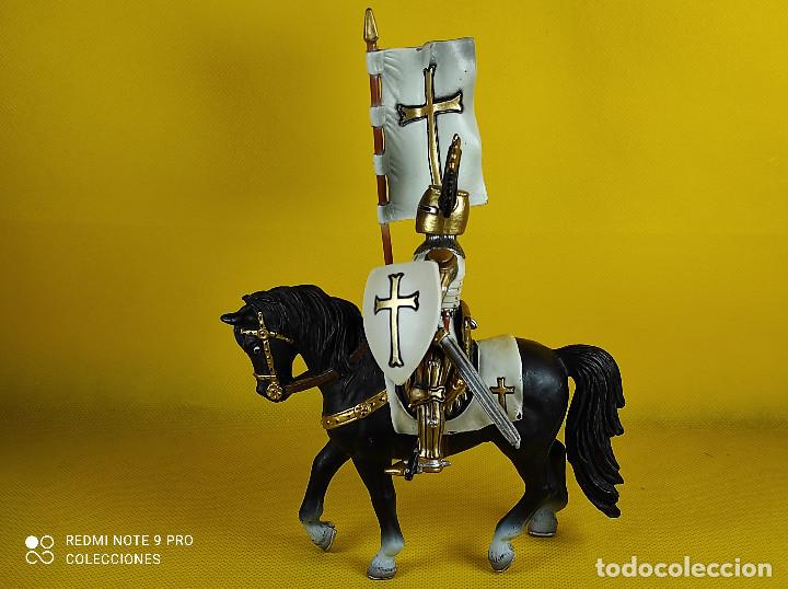Figuras de goma y PVC: Schleich Caballero teut&oacute;n a caballo REF 540035 - Foto 4