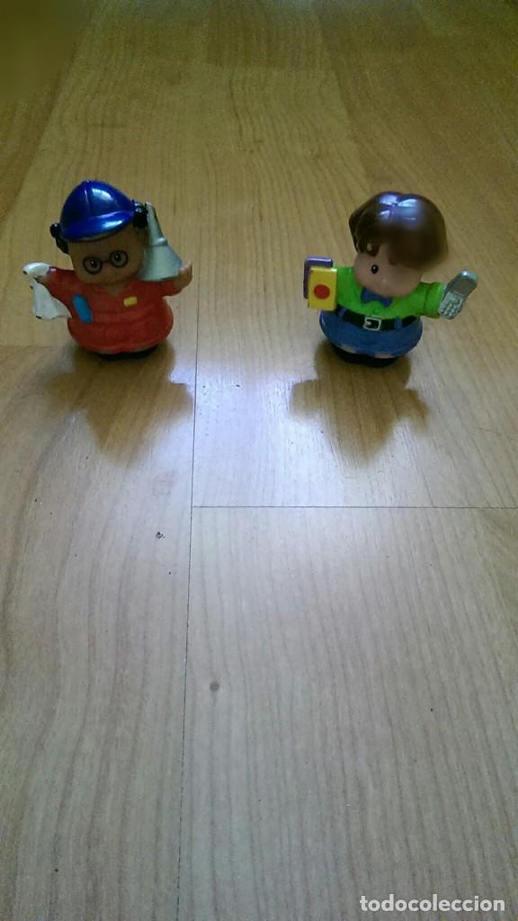 Figuras de goma y PVC: PAREJA DE MU&Ntilde;EQUITOS