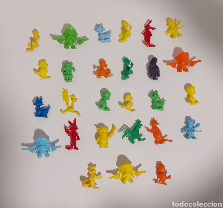 Figuras de goma y PVC: Lote Dunkin Warner Bros Phoskitos - Foto 1