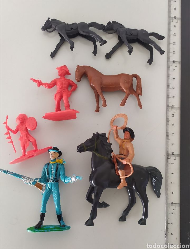 Figurines en Caoutchouc et PVC: Lote figuras goma vaqueros cowboys indios caballos figura mu&ntilde;eco