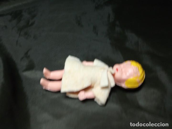 Figurines en Caoutchouc et PVC: Mu&ntilde;eca de goma antigua 8cm