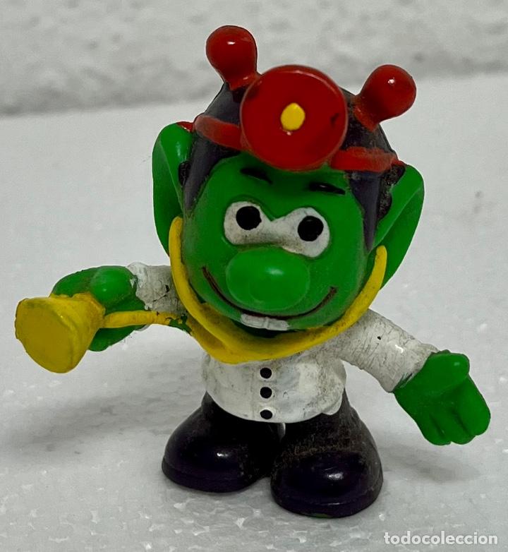 Figuras de Goma y PVC: LOS ASTRONIKS : SNICK / PITUFO M&Eacute;DICO -DOCTOR. NUEVO. A&Ntilde;OS 80
