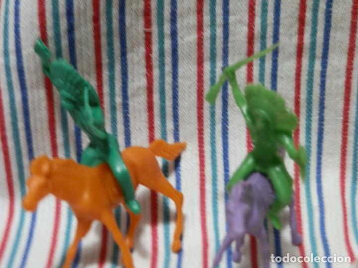 Figuras de goma y PVC: LOTE INDIOS Y CABALLOS - Foto 3