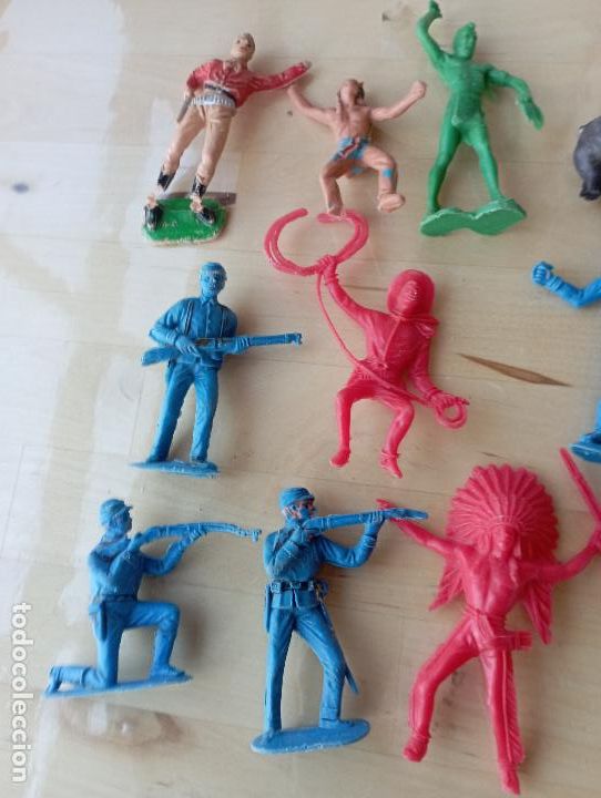 Figuras de goma y PVC: LOTE FIGURAS,COMANSI Y MAS. - Foto 5