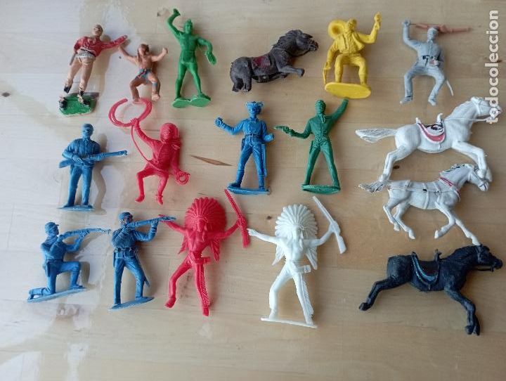 Figuras de goma y PVC: LOTE FIGURAS,COMANSI Y MAS. - Foto 1