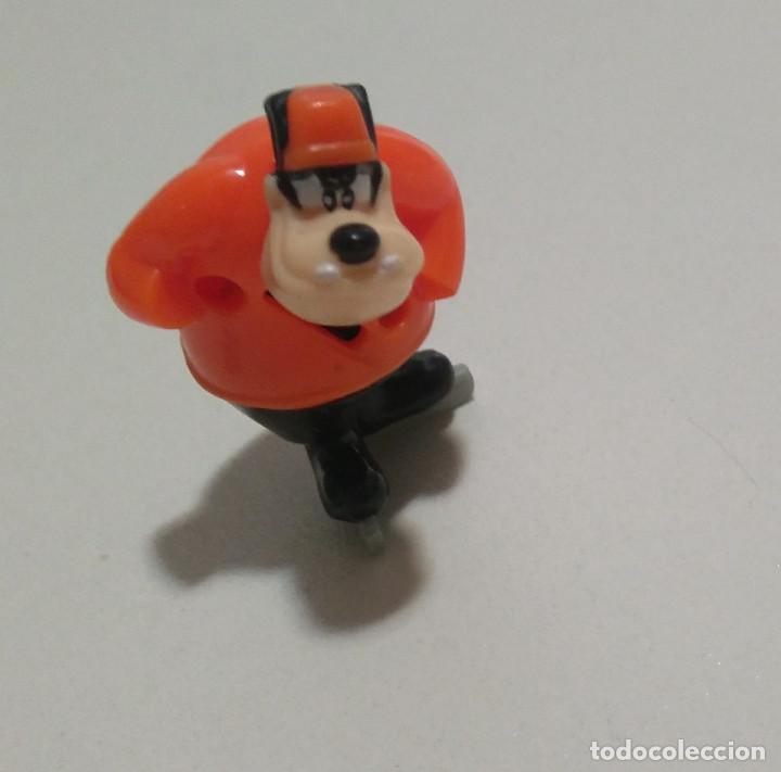 Kinder Figures: kinder coleccion mickey sports mu&ntilde;eco karlo carlo pete hockey jugador mu&ntilde;eco figura miniatura