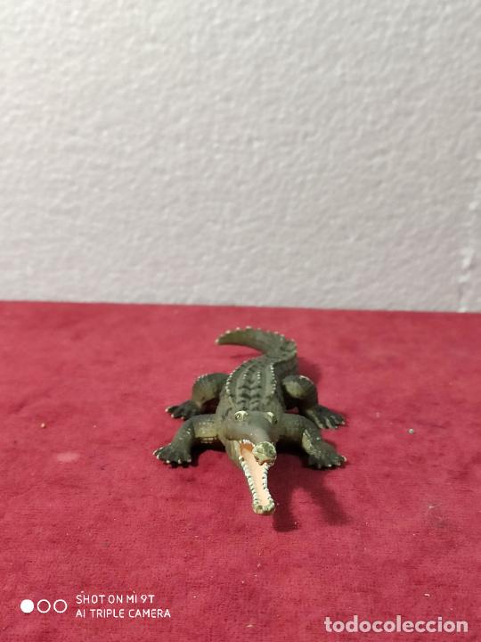 Figuras de goma y PVC: SCHLEICH CAIMAN 15 CM LARGO - Foto 2