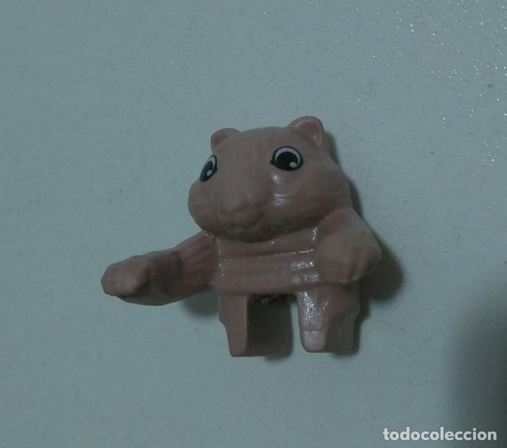 Kinder Figures: oso kinder natoons animal incompleto