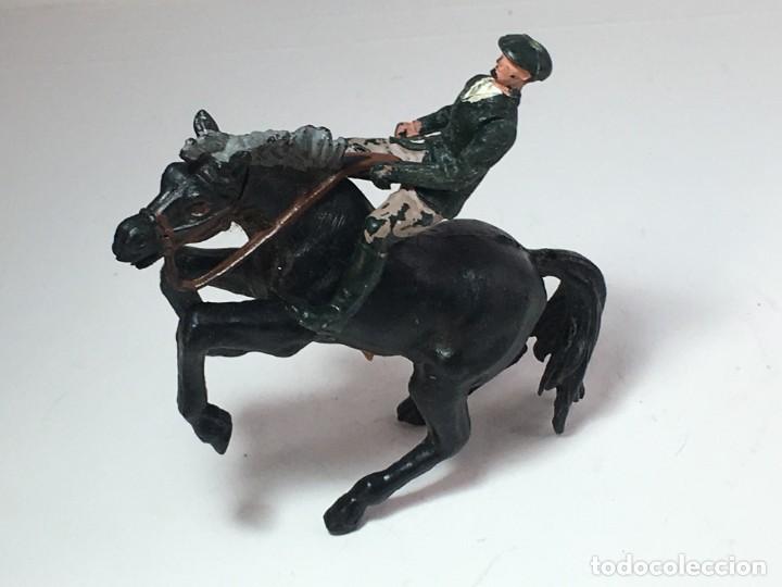 Figuras de goma y PVC: JINETE A CABALLO BRITAINS ? - Foto 1