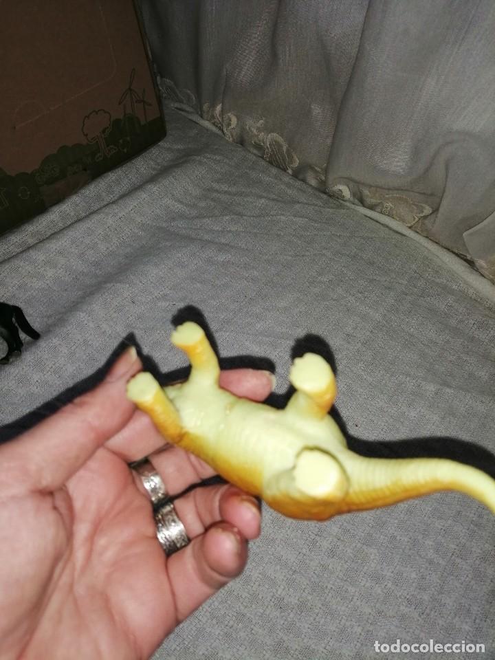 Figuras de goma y PVC: Mu&ntilde;eco dinosaurio - Foto 3