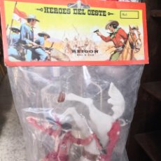 Figuras de Goma y PVC: FIGURE BAG REIGON: INDIANS WITH HORSE HEROES OF THE WEST. BIG SIZE. Lote 317736913