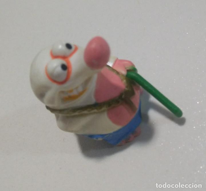 Kinder Figures: figura mole mission playa monobloc mu&ntilde;equito figurita kinder