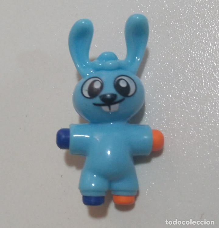Kinder Figures: especie de conejo azul secundario kinder mix art cera conejito