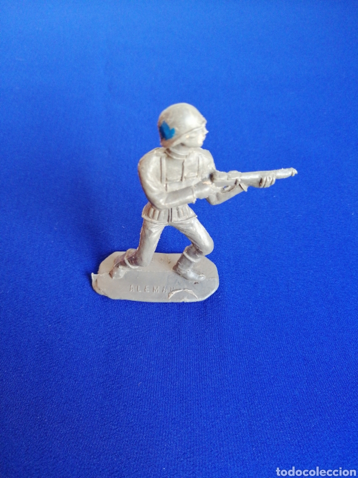 Figuras de goma y PVC: SOLDADO ALEM&Aacute;N 1051 COMANSI - Foto 1