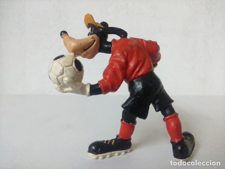 Figuras de goma y PVC: GOOFY/DISNEY/BULLYLAND. - Foto 2