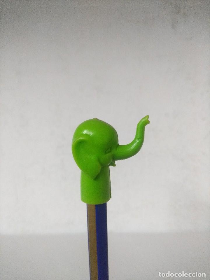 Figuras de Goma y PVC: ANTIGUO CAPUCHON DUNKIN/PHOSKITOS.