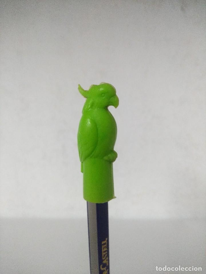 Figuras de goma y PVC: ANTIGUO CAPUCHON DUNKIN/PHOSKITOS.