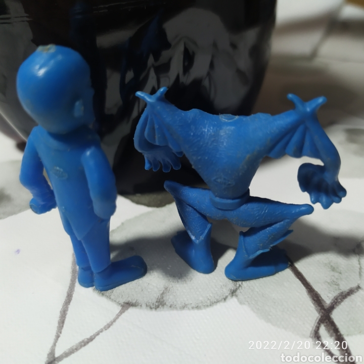 Figuras de goma y PVC: Figuras dos monstruos dunkin - Foto 2