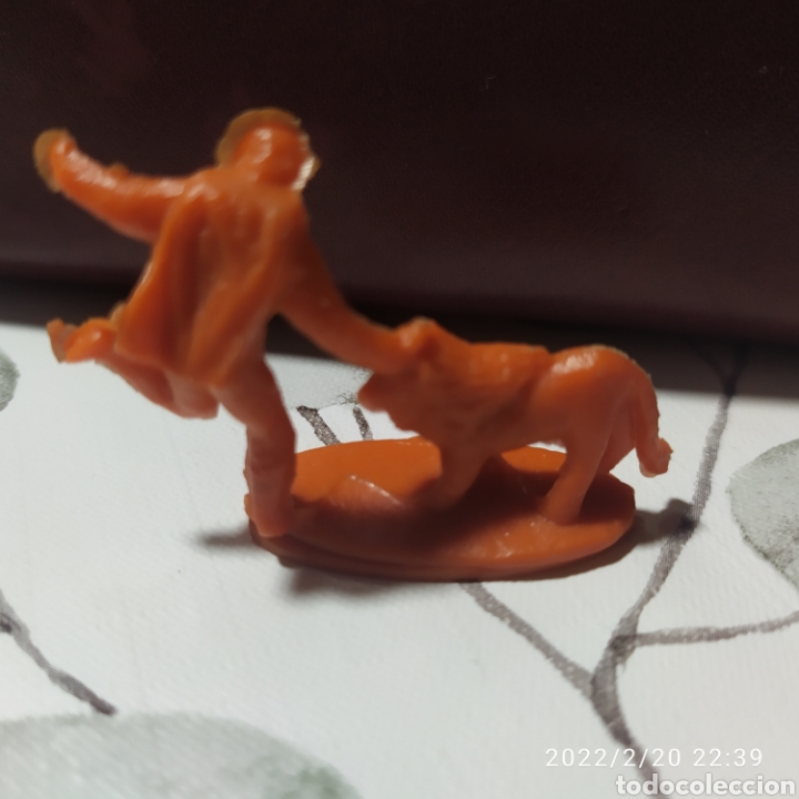 Figuras de goma y PVC: Figura super h&eacute;roe premium dunkin - Foto 2