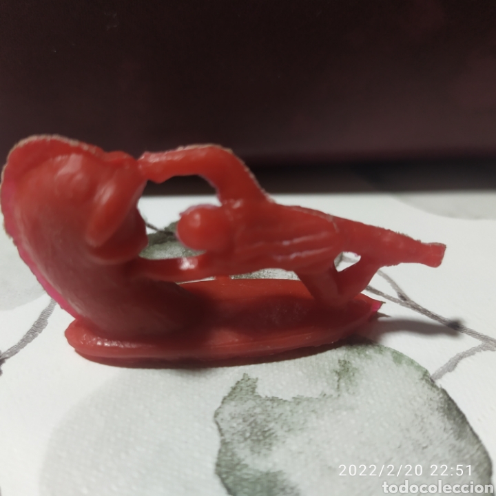 Figuras de goma y PVC: Figura super h&eacute;roe premium dunkin - Foto 2