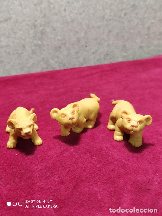 Figuras de goma y PVC: cachorros de leones comansi el rey leon simba - Foto 1