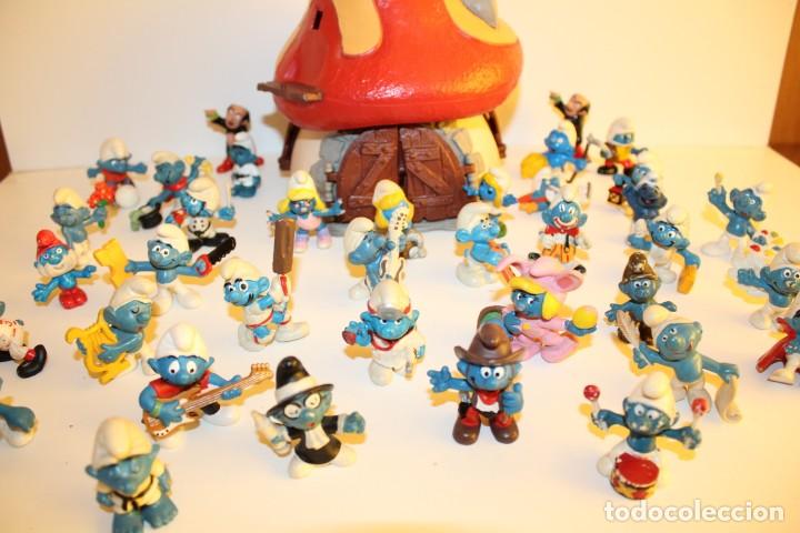 Figuras de goma y PVC: CASA PITUFOS CON 37 PITUFOS - MARCA PEYO Y SIN MARCA - Foto 5