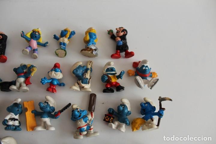 Figuras de goma y PVC: CASA PITUFOS CON 37 PITUFOS - MARCA PEYO Y SIN MARCA - Foto 25