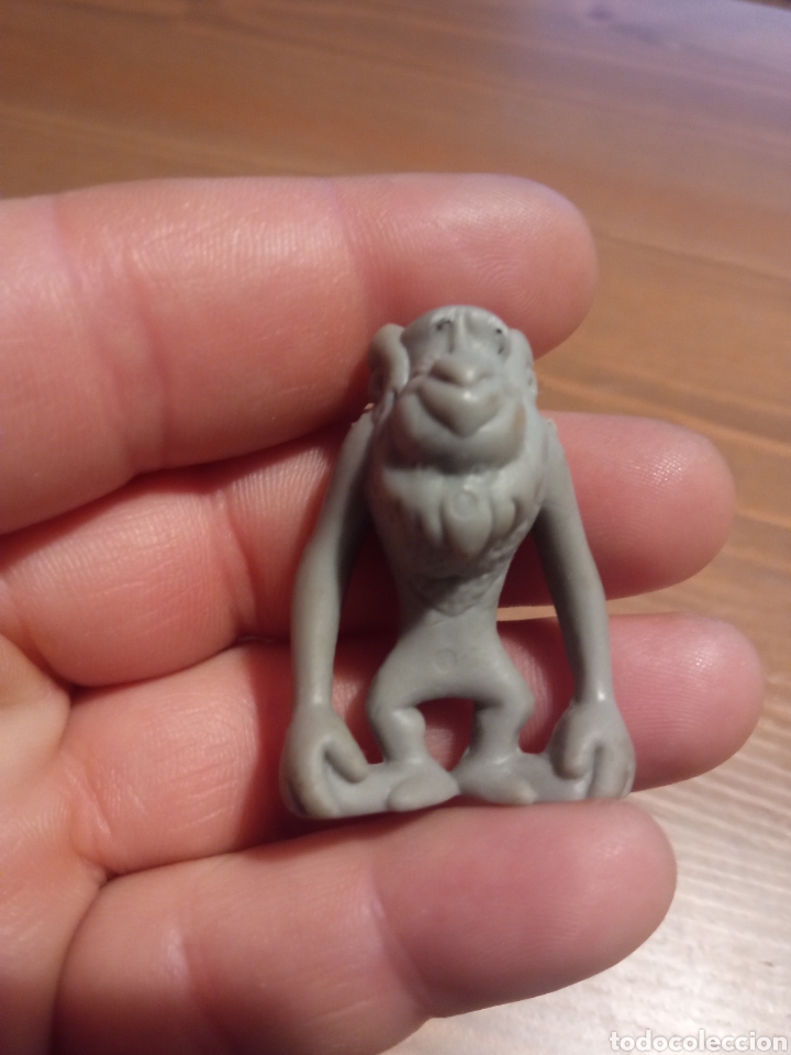 Figuras de goma y PVC: Dif&iacute;cil figura dunkin mono el libro de la selva - Foto 1