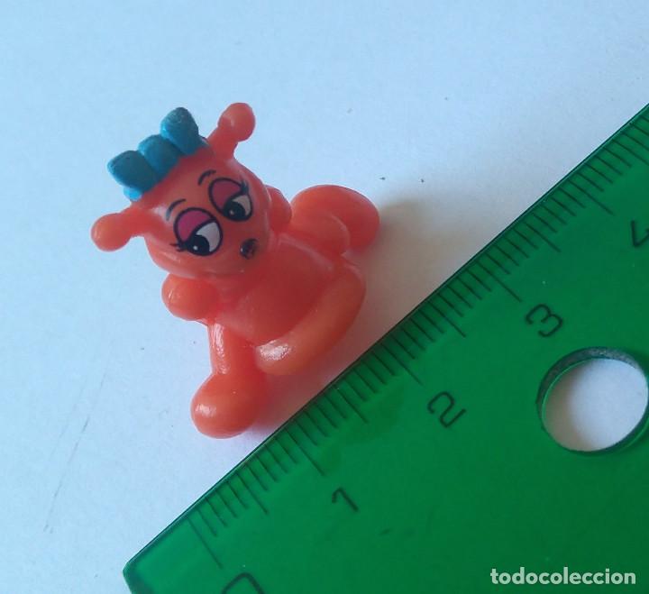 Figuras de Borracha e PVC: bichito de balancin kinder insecto miniatura mini