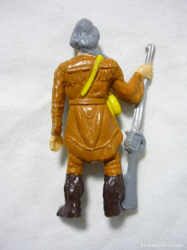 Figuras de goma y PVC: Explorador de Comansi - Foto 3