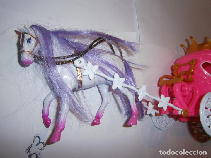 Figuras de goma y PVC: ESPECTACULAR CARROZA REAL CON CABALLO - Foto 6