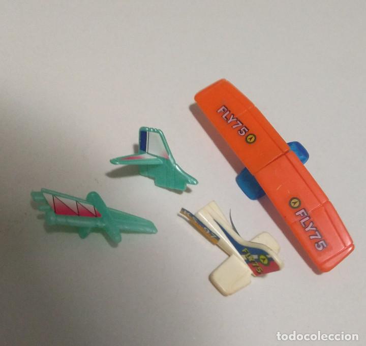 Figuras de Borracha e PVC: piezas de aviones antiguos kinder montable