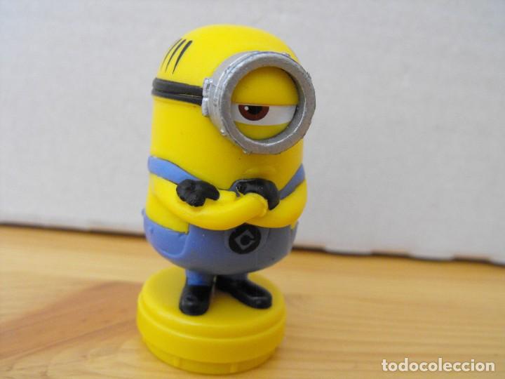 Figuras de goma y PVC: Figura de minions. - Foto 1