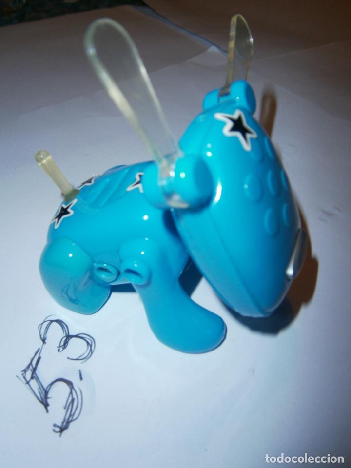 Figuras de goma y PVC: PERRO BIONICO - Foto 1