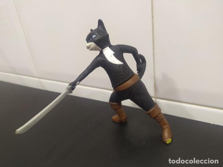Figuras de Borracha e PVC: 1 MU&Ntilde;ECO O FIGURA GOMA O PVC - MC DONNALD'S - GATO CON BOTAS