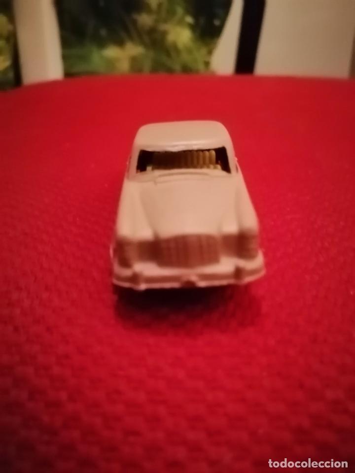 Figuras de goma y PVC: ANTIGUO COCHE ZIX - Foto 1