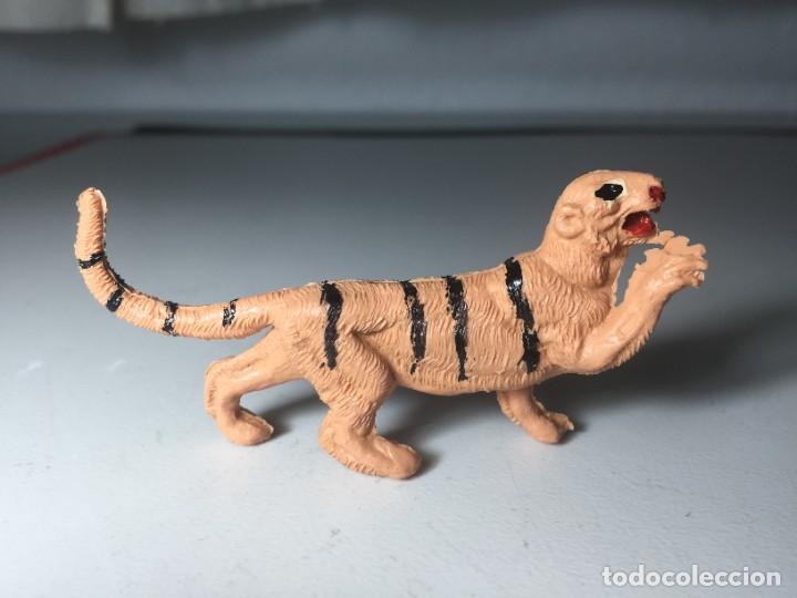 Figuras de goma y PVC: Tigre Comansi pl&aacute;stico - Foto 1