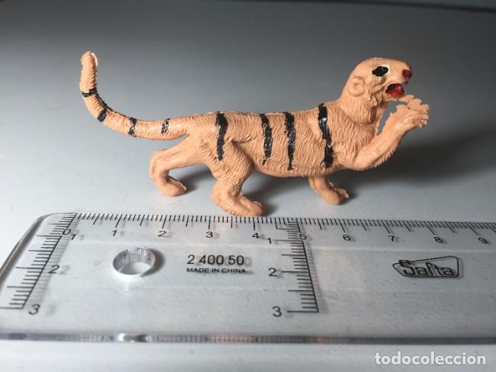 Figuras de goma y PVC: Tigre Comansi pl&aacute;stico - Foto 3