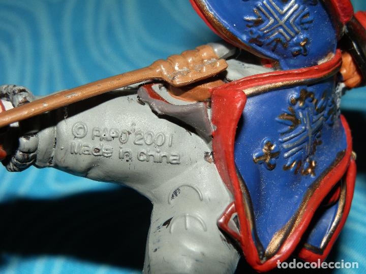 Figuras de goma y PVC: MOSQUETERO PAPO ARAMIS 2001 - Foto 6