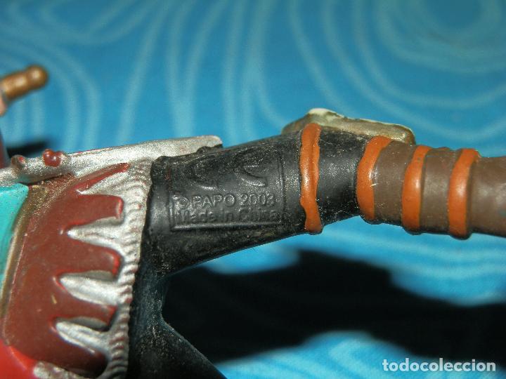 Figuras de goma y PVC: CABALLERO PAPO 2003 - Foto 4