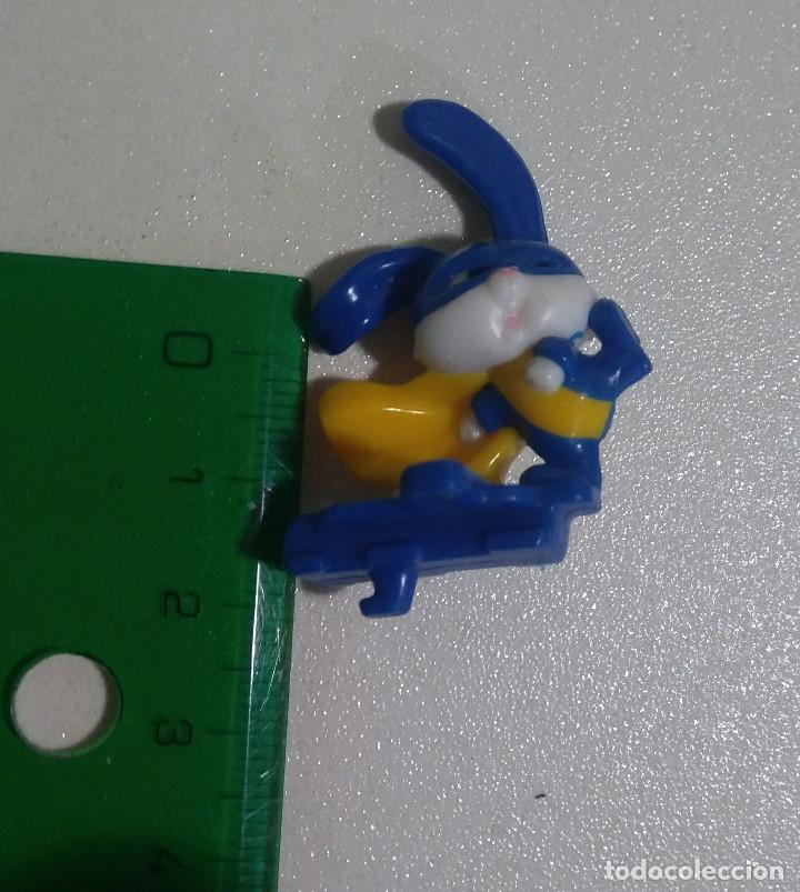 Kinder Figures: pets mascotas kinder mu&ntilde;eco figura miniatura pelicula conejito conejo