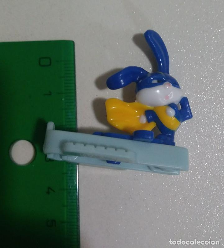 Kinder Figures: pets mascotas kinder mu&ntilde;eco figura miniatura pelicula conejito conejo