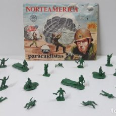 Figuras de Goma y PVC: ANTIGUO SOBRE CON SOLDADOS MONTAPLEX . NORTEAMERICA - PARCAIDISTAS . ORIGINAL AÑOS 70. Lote 327441253
