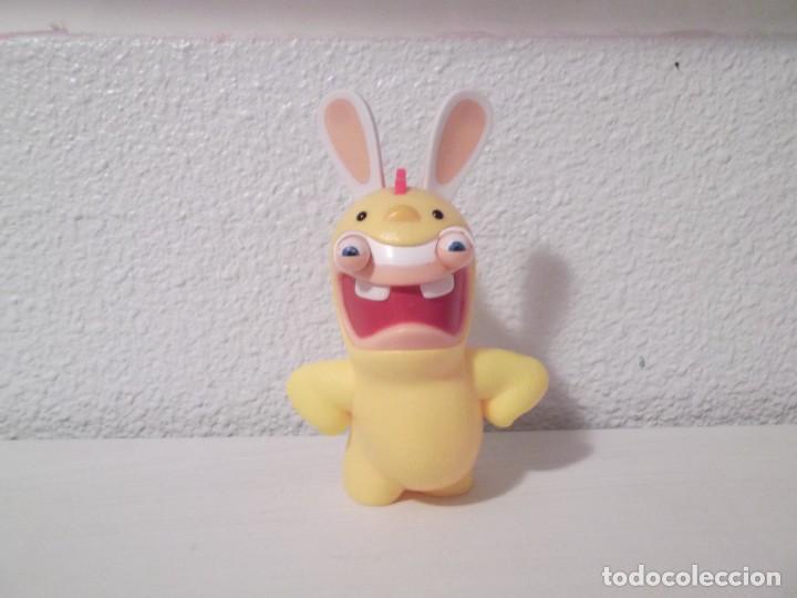 Figuras de goma y PVC: Mu&ntilde;eco Rabbit Burger King - Foto 2