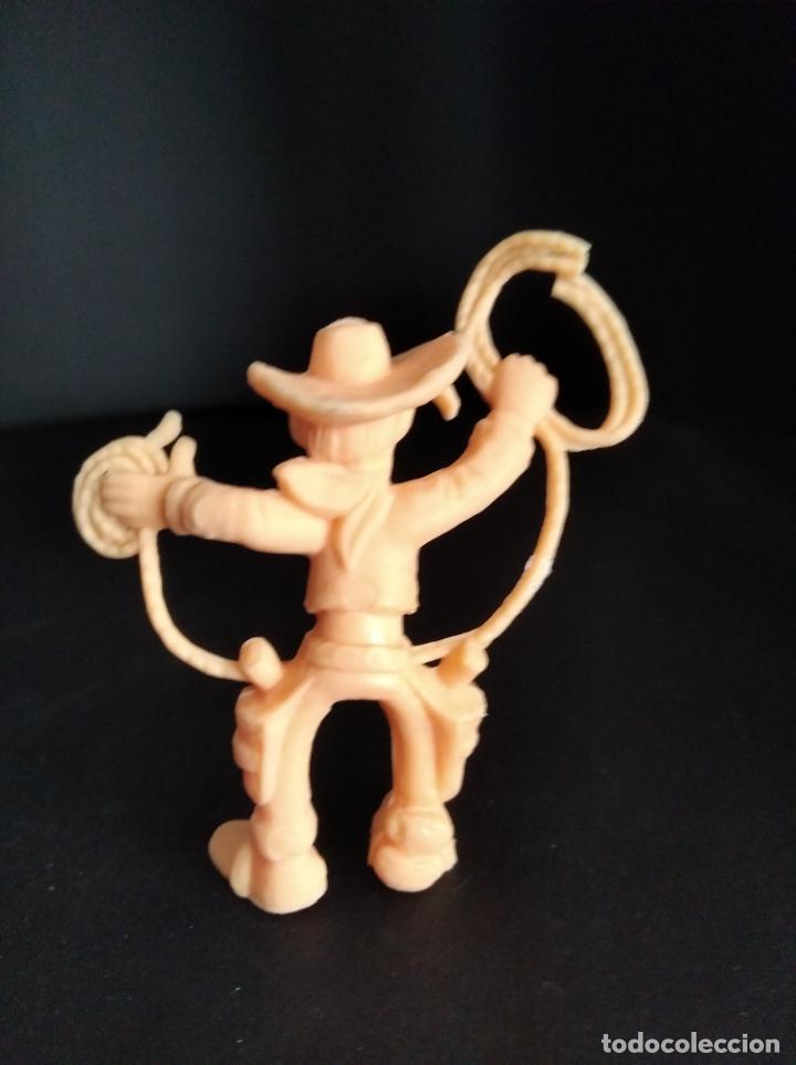 Figuras de goma y PVC: LUCKY LUKE, MONOCROMA 7CM. - Foto 2