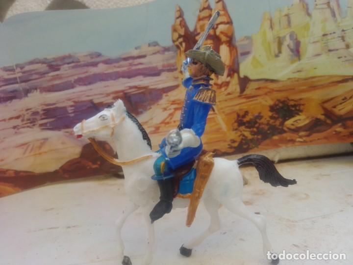 Figuras de goma y PVC: El coronel custer - Foto 3