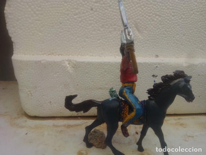 Figuras de goma y PVC: Indio y caballo de comansi - Foto 4