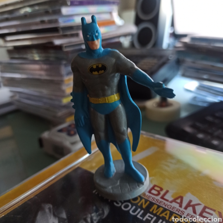 figura de batman (dc ) 9 cms - Buy Rubber and PVC figures Comics Spain on  todocoleccion