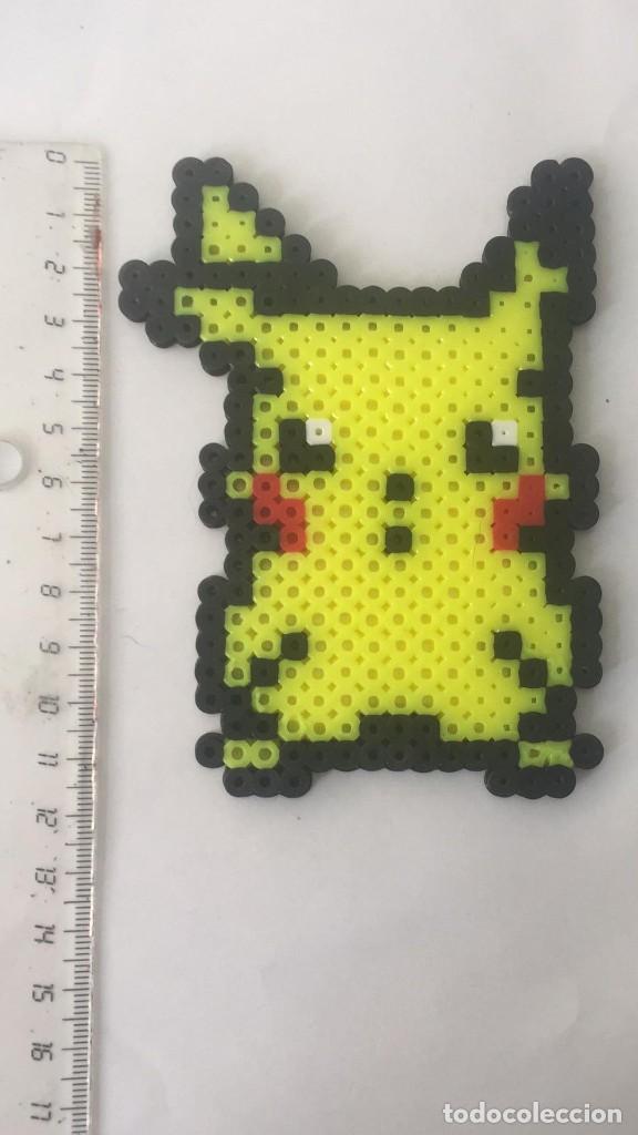 Figuras de goma y PVC: PIKACHU HECHO CON HAMA BEADS - Foto 1