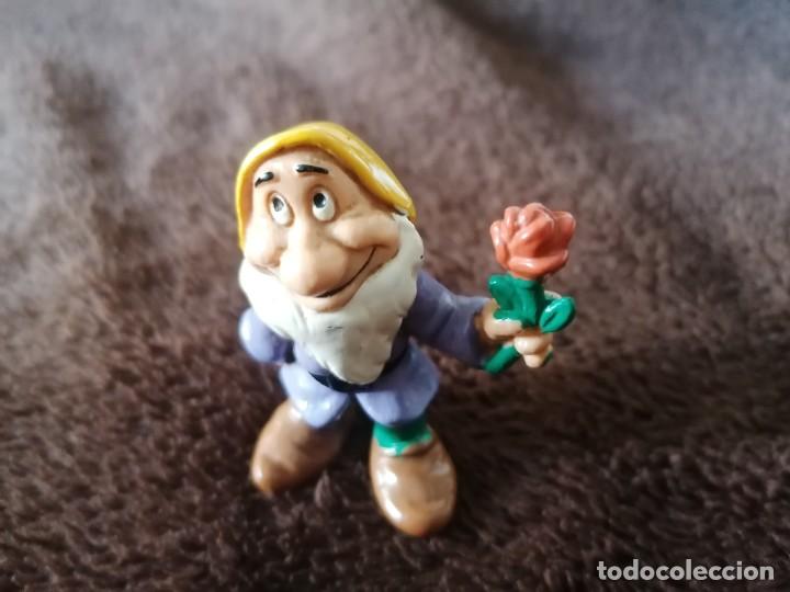 Figuras de goma y PVC: ENANITO BLANCANIEVES - Foto 1
